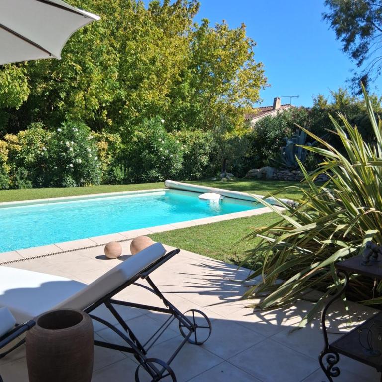 AAD maison de vacances avec piscine - Villa 3 Chambres - 55
