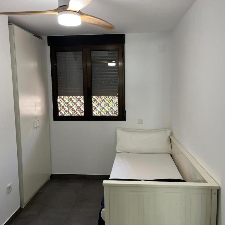 Neptuno Playa de San Juan Pool, parking, wifi - Two-Bedroom Apartment - 15