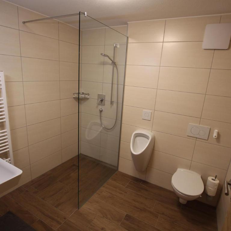Haus Waldeck - Apartment mit Dusche - 11