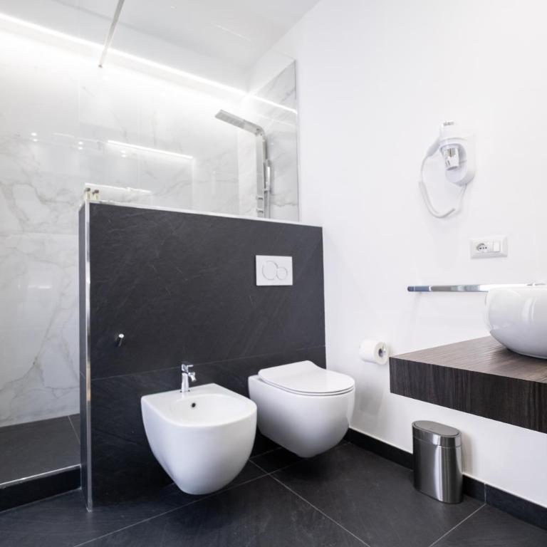 Talìa Rooms and Gallery - King Room - 10