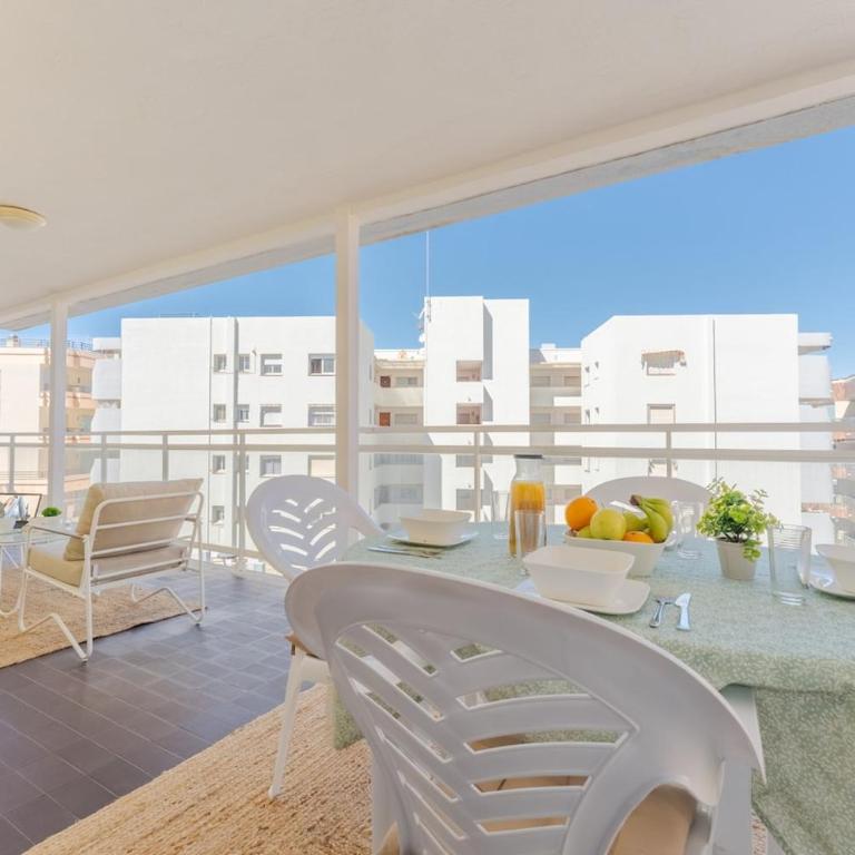 2-Bedroom Apartment with Terrace & Parking, 3 Min from Beach - Apartamento de 2 dormitorios con terraza - 36