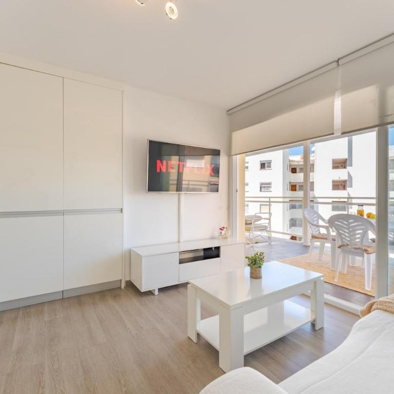2-Bedroom Apartment with Terrace & Parking, 3 Min from Beach - Apartamento de 2 dormitorios con terraza - 33