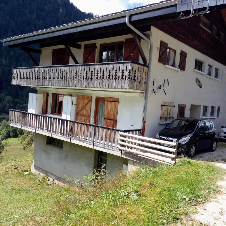 Chalet 2 Pièces, 6 Pers., Proche Centre et Pistes, Balcon Sud/Est, Parking, Animal Admis - FR-1-676-9 - Appartement - 12