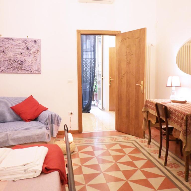 Sunrise B&B - Two-Bedroom Apartment with Terrace - 16