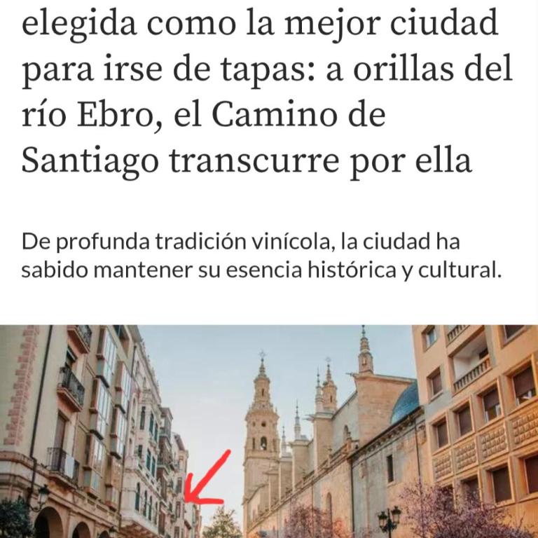 In front of cathedral Home of Carla - Casa de 5 dormitorios - 2