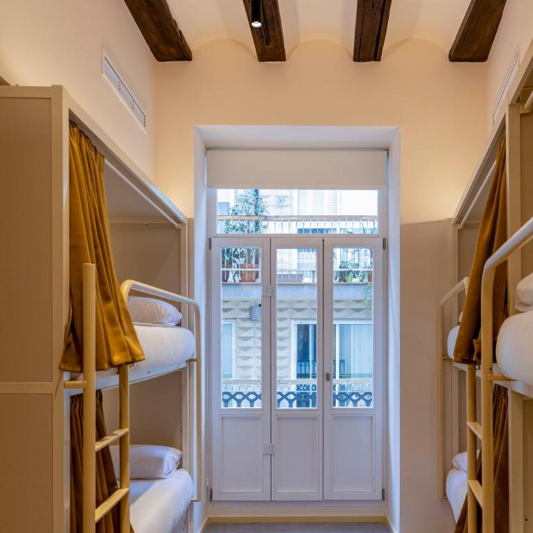 The Central House Valencia Mercado Central - Bed in 10-Bed Mixed Dormitory Room - 14