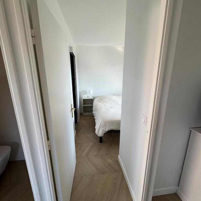 3-room apartment in Antibes - Swimming pool - Sea view - Appartement 2 Chambres - 9