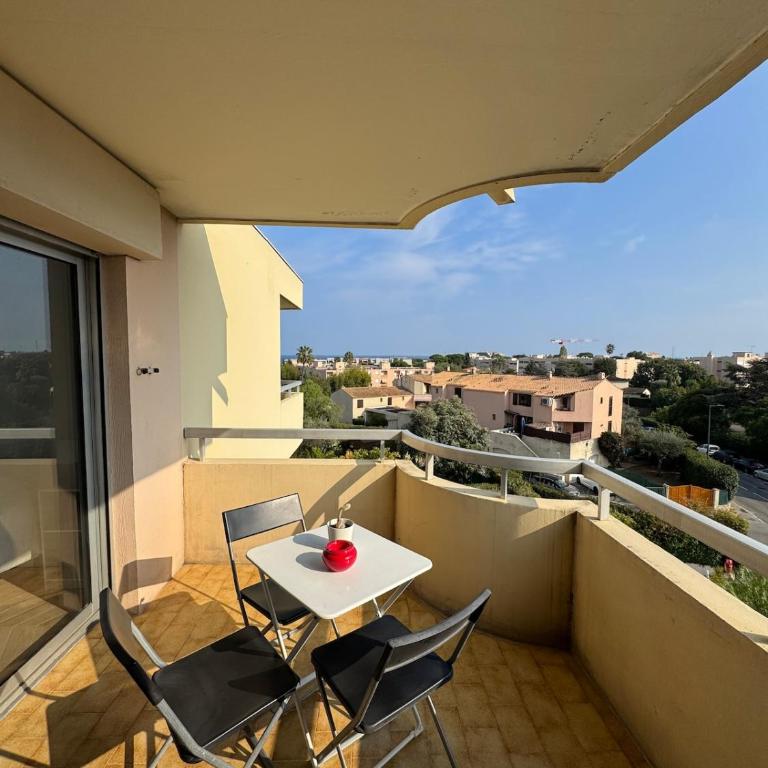 3-room apartment in Antibes - Swimming pool - Sea view - Appartement 2 Chambres - 6