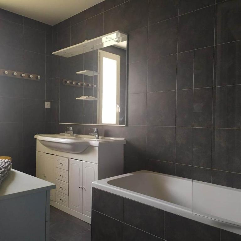 Le cheiron - Maison 2 Chambres - 17