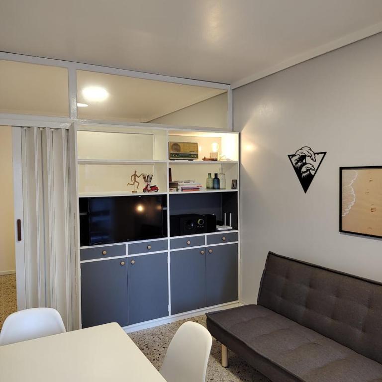 Departamento 2 ambientes excelente ubicación Punta mogotes - One-Bedroom Apartment - 3
