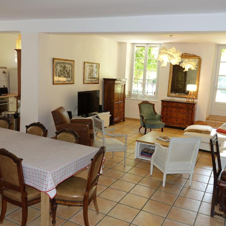 La VDCA: Maison familiale de caractère 12 pers - Villa - 17