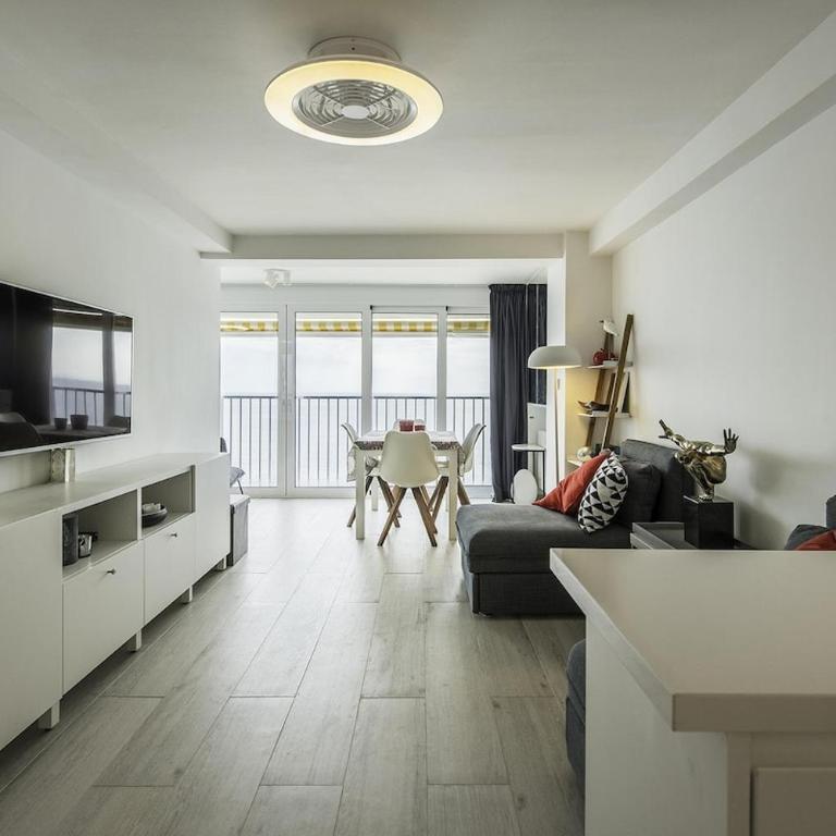 Elegante apartamento con vistas frontales al mar en Platja d'aro - Apartamento de 1 dormitorio - 7