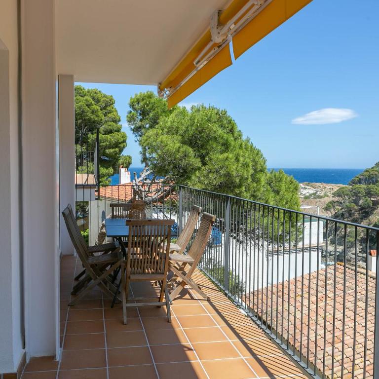2 bedroom apartment with sea views terrace 2 minutes walking to Sa Tuna in Begur H44 - Apartment - 5