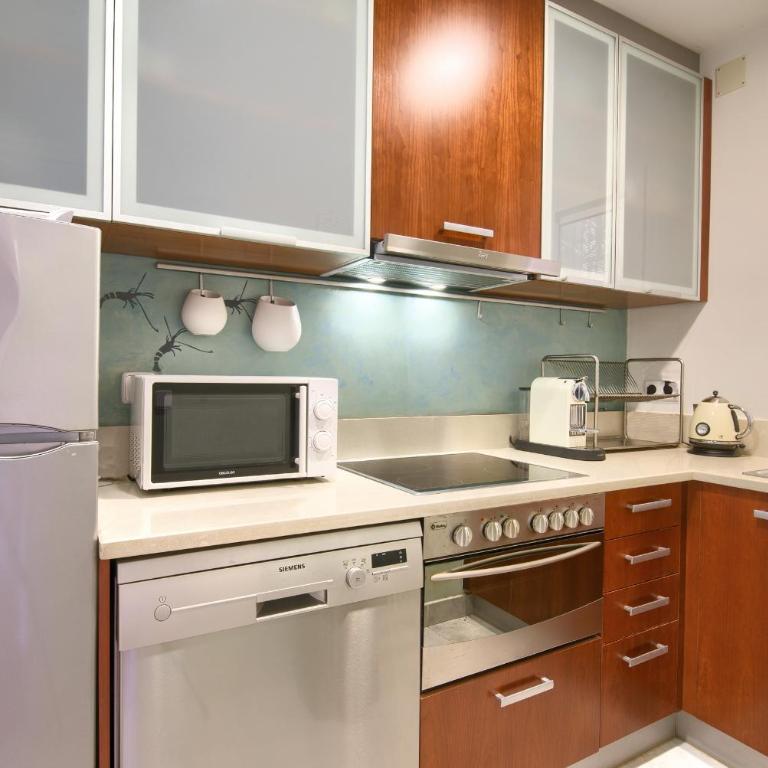 2 bedroom apartment with sea views terrace 2 minutes walking to Sa Tuna in Begur H44 - Apartment - 14