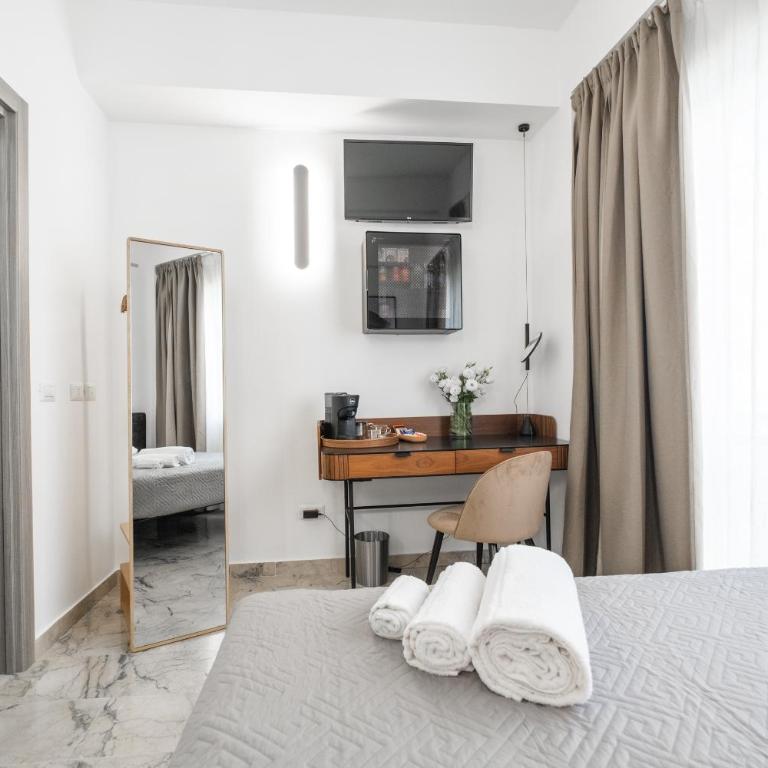 Talìa Rooms and Gallery - Deluxe Room - 5