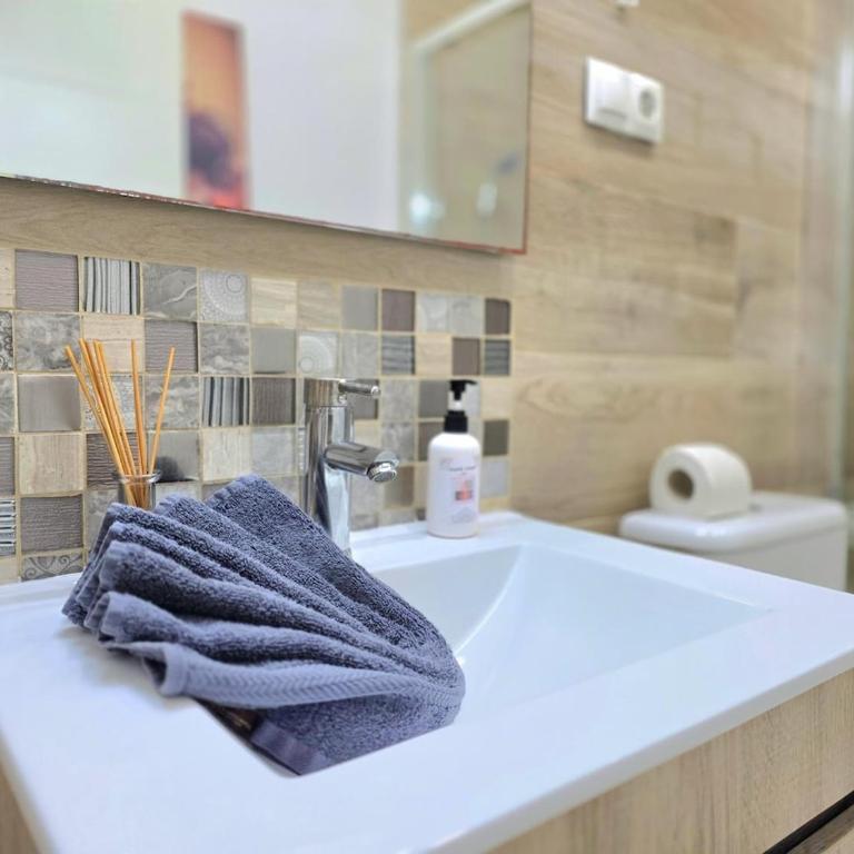 Pearl One Bedroom Full KitchenApartment City Center BY NAMASTE ELITE - Apartamento de 1 dormitorio - 12