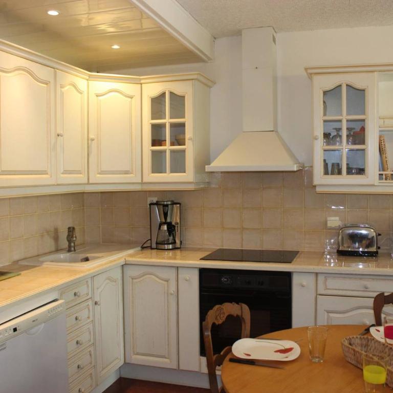 Appartement T2 avec terrasse et parking à 400 m du Port - 4RS207 - Apartment with Terrace - 6