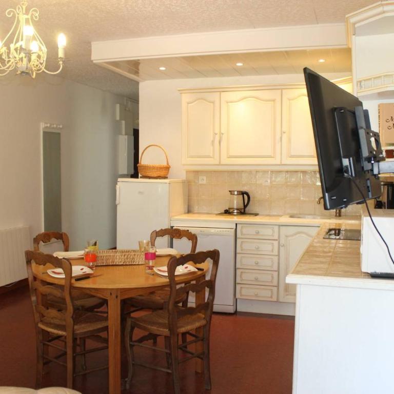 Appartement T2 avec terrasse et parking à 400 m du Port - 4RS207 - Apartment with Terrace - 8