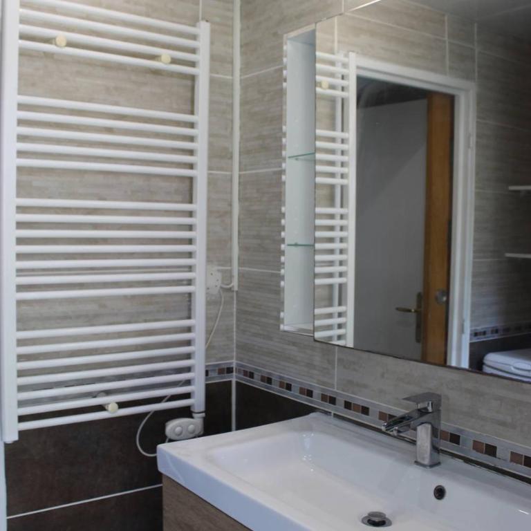 Appartement T2 avec terrasse et parking à 400 m du Port - 4RS207 - Apartment with Terrace - 12
