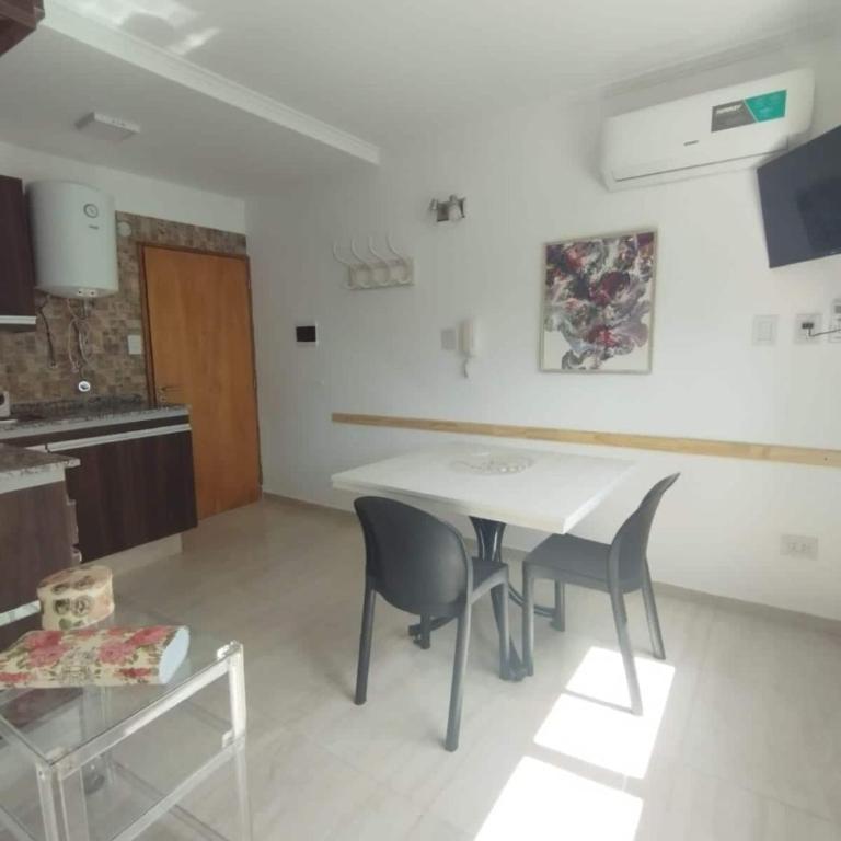 Catalina - Excelente ubicación en pleno centro - 2A - One-Bedroom Apartment - 2