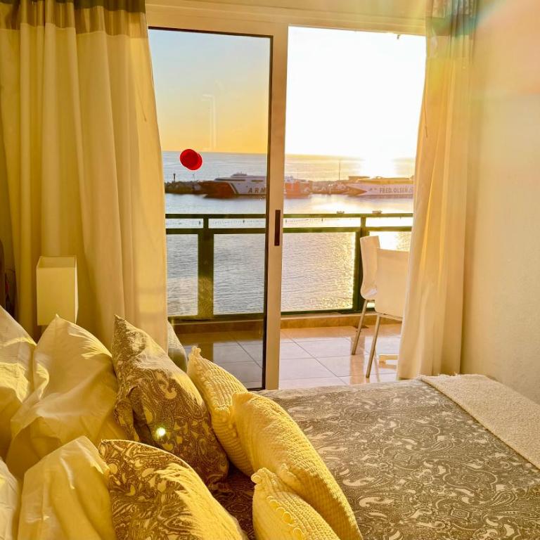 NEW THE TERRACE BY THE SEA -Infinity views & Aircond- Comodoro, Los Cristianos, Tenerife - Apartamento de 1 dormitorio - 11