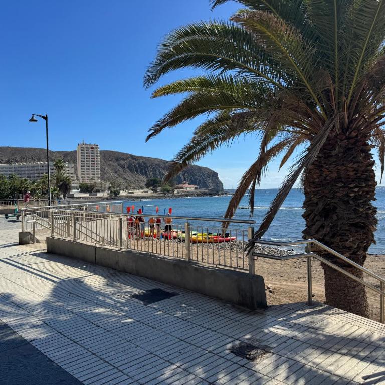 NEW THE TERRACE BY THE SEA -Infinity views & Aircond- Comodoro, Los Cristianos, Tenerife - Apartamento de 1 dormitorio - 58