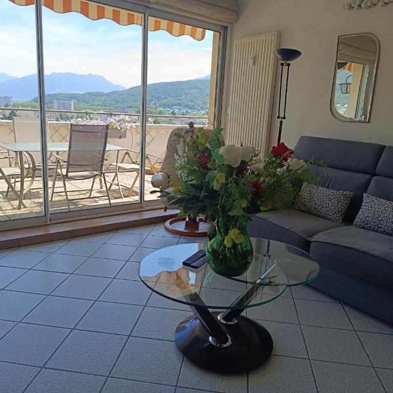 La Tour Gambetta T3 Vue lac - Appartement 2 Chambres - 2