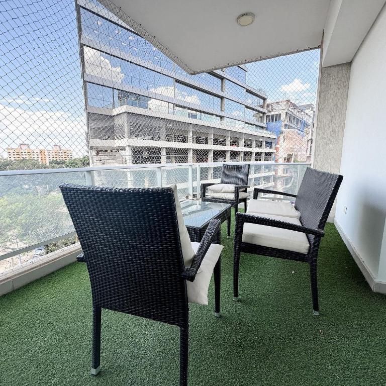 2 dormitorios a pasos del Shopping del Sol - Apartamento - 24