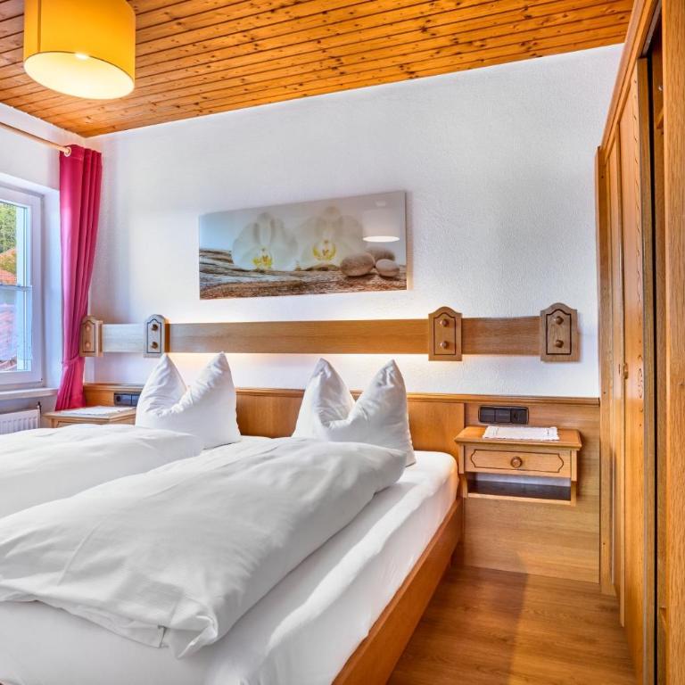 Ferienwohnungen Haus Irene - Apartment mit 1 Schlafzimmer und Balkon - 1