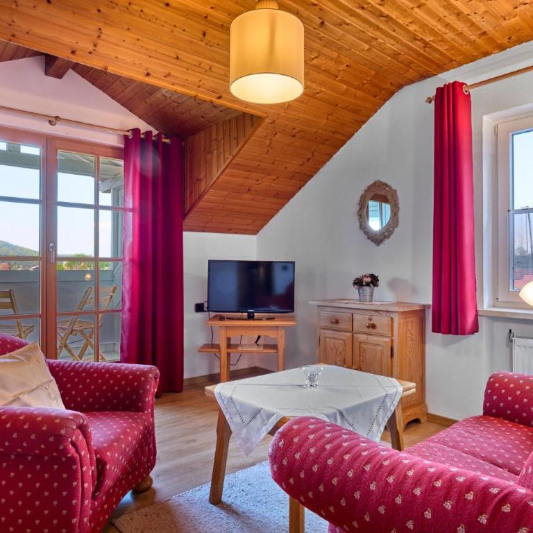 Ferienwohnungen Haus Irene - Apartment mit 1 Schlafzimmer und Balkon - 2