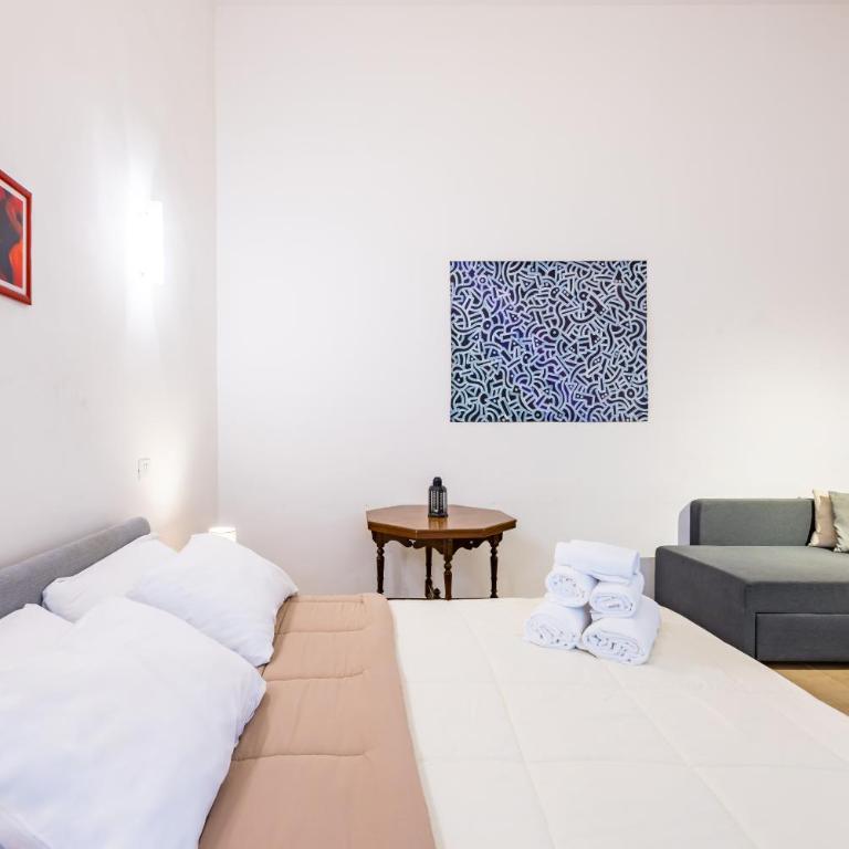Art Apartment by Napoliapartments - Appartamento - 7