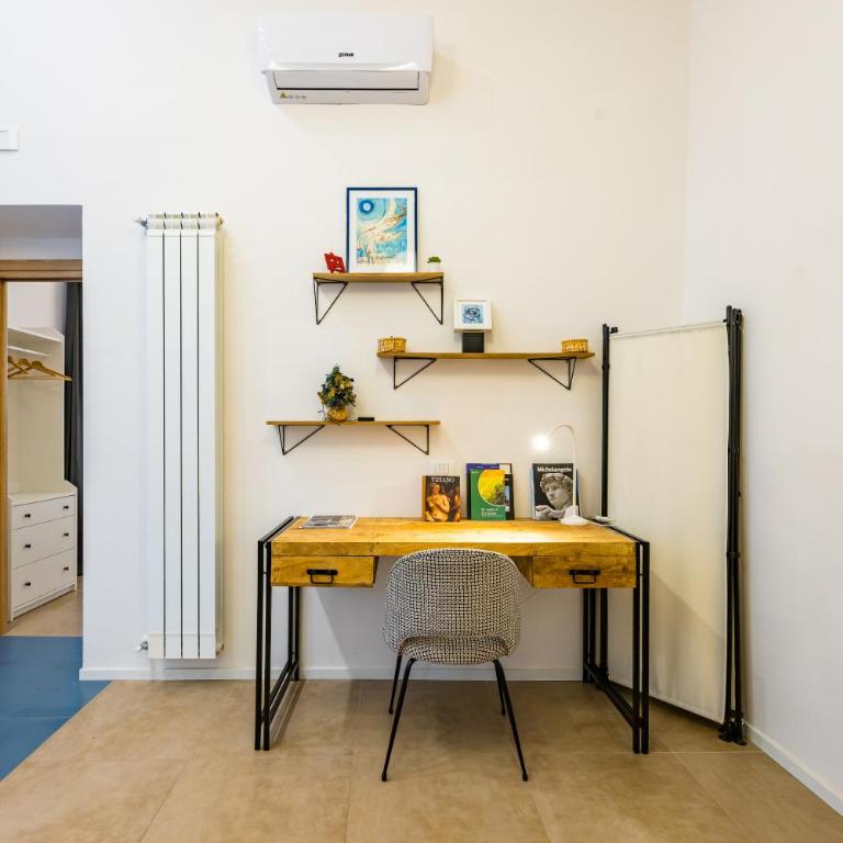 Art Apartment by Napoliapartments - Appartamento - 16