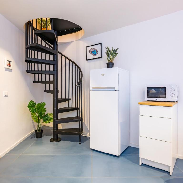 Art Apartment by Napoliapartments - Appartamento - 26