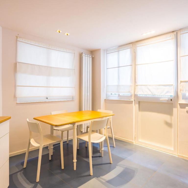Art Apartment by Napoliapartments - Appartamento - 23