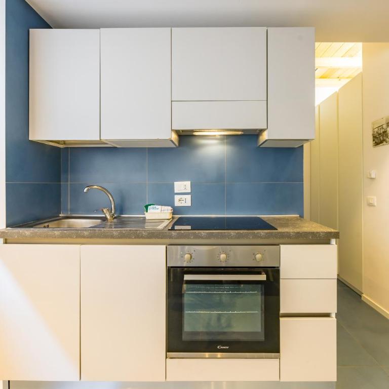 Art Apartment by Napoliapartments - Appartamento - 34
