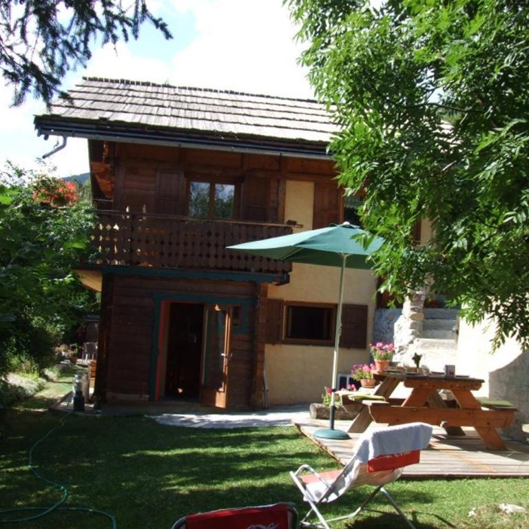 Confortable 2 pièces avec WiFi et parking privé à Saint-Chaffrey - FR-1-762-14 - Appartement - 11