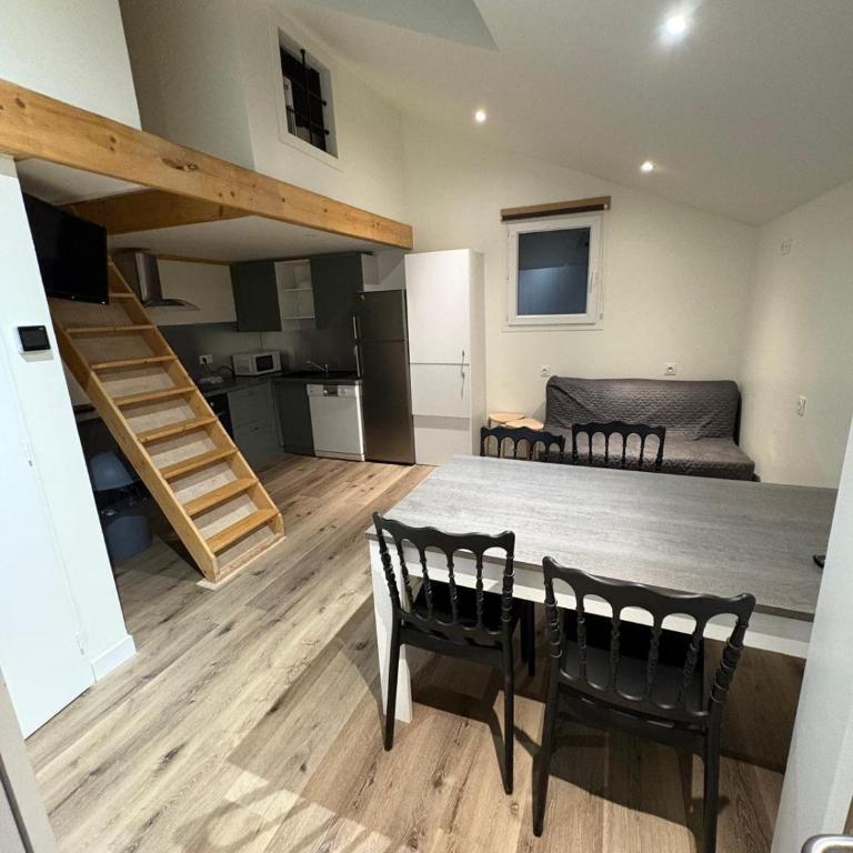 L'Epinette - Gîte de groupe et salle de réception - Appartement 2 Chambres - 6