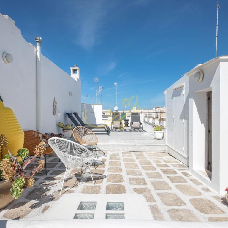 TD Casa Altomare w Terrace Over Historic Center - Appartamento - 26
