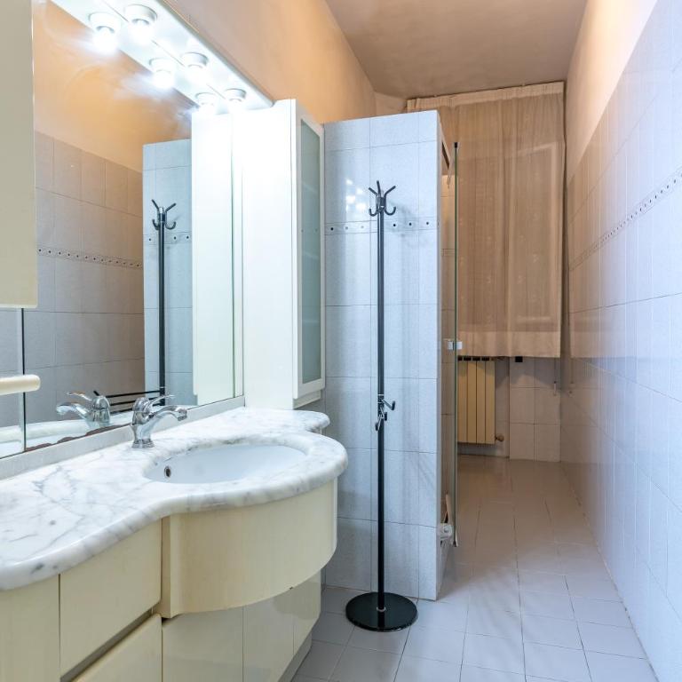 Novoli Comfort Apartment Balcony & Tramvia - Appartamento Deluxe con 2 Camere da Letto - 4