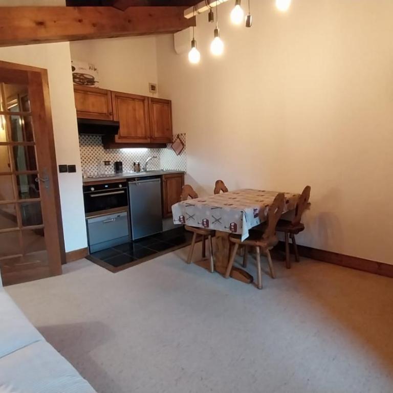 F1 tout confort Megève skis aux pieds - Apartment mit 1 Schlafzimmer - 6