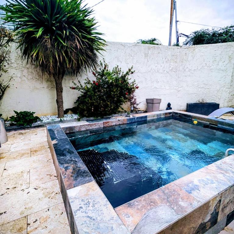 Maison avec piscine, jacuzzi et sauna privatifs - Mas de Nebbas - Villa 3 Chambres - 36