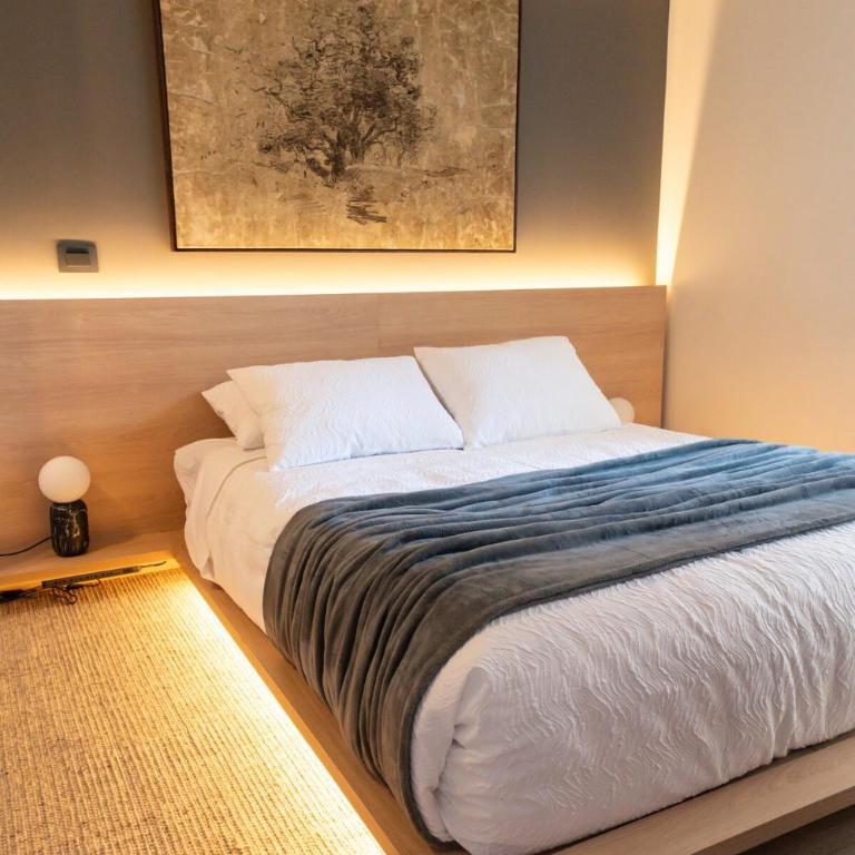 Modern and Cozy Apartment in Santiago - One-Bedroom Apartment with Balcony - 1