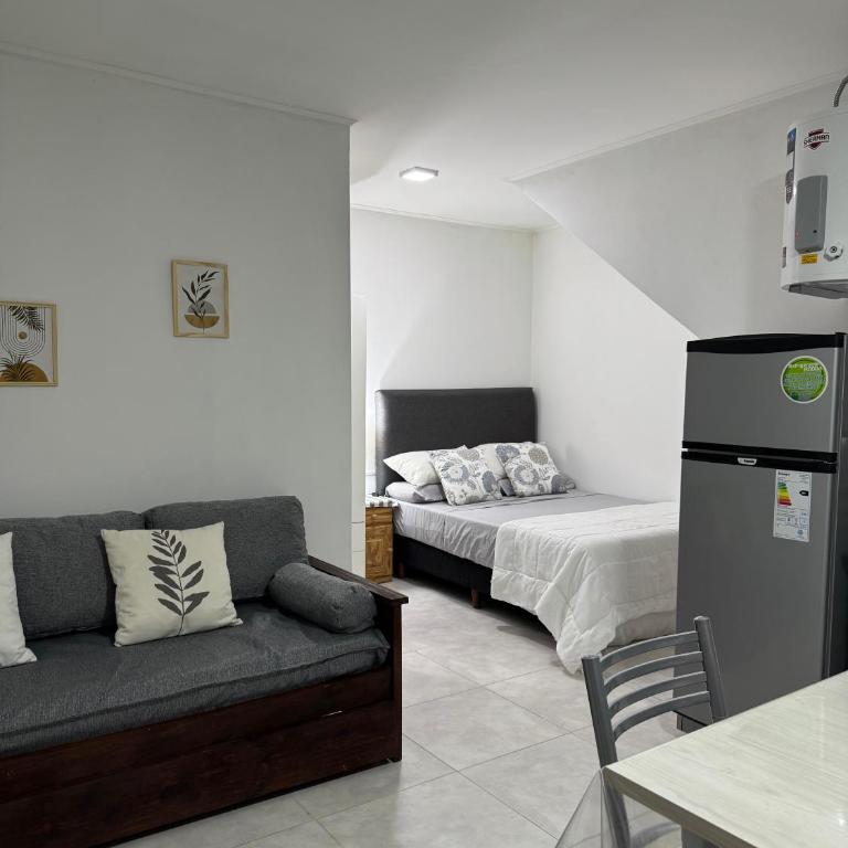 Dpto equipado - Frente a plaza y cerca del centro - Apartamento de 1 dormitorio - 1