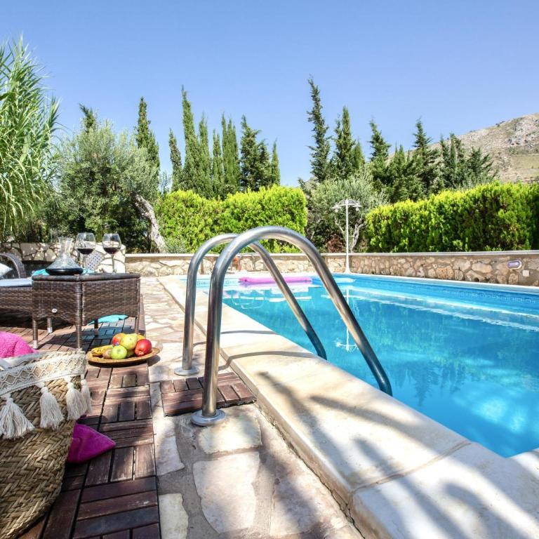 Villa Chloe - Villa - 1