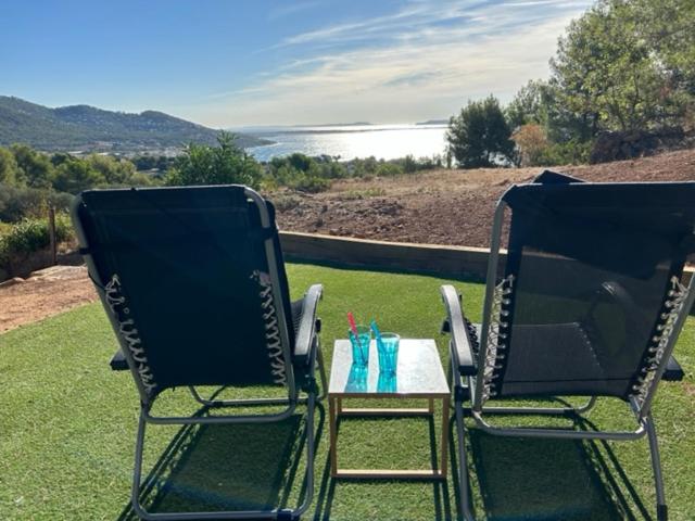 Résidences des Peyrons vue mer et les Iles d'Or - Maison 1 Chambre - 17
