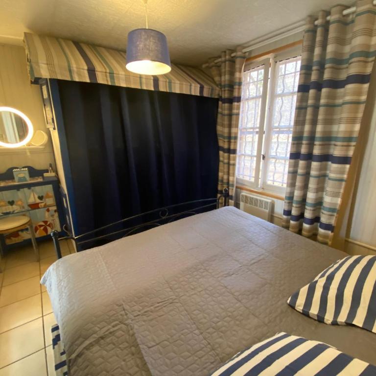 Résidences des Peyrons vue mer et les Iles d'Or - Maison 1 Chambre - 22