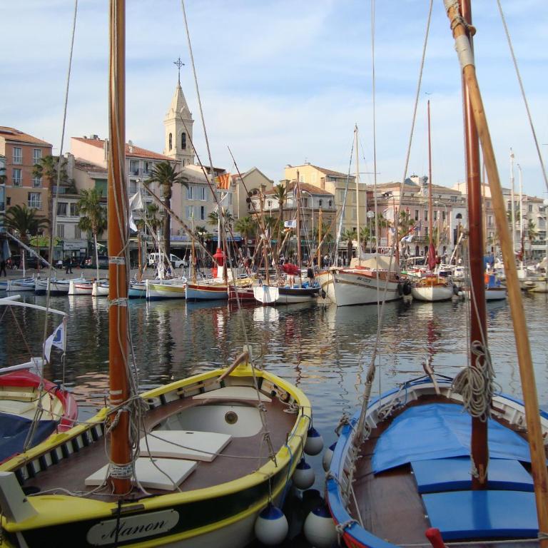 Résidences des Peyrons vue mer et les Iles d'Or - Maison 1 Chambre - 27