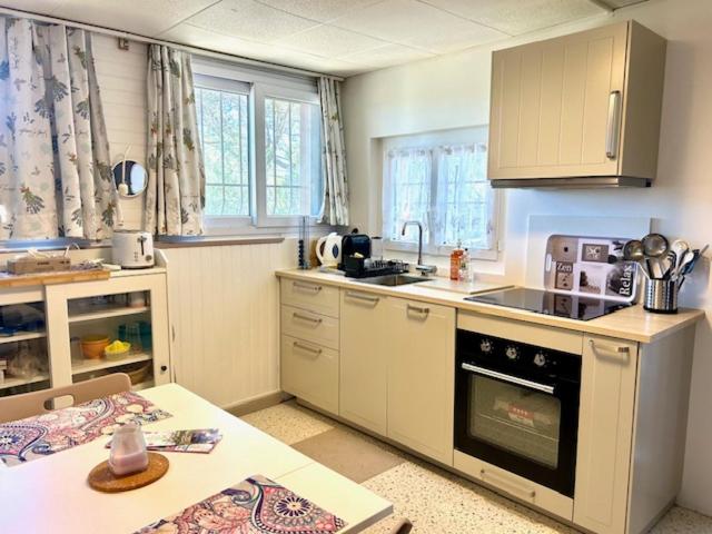Résidences des Peyrons vue mer et les Iles d'Or - Maison 1 Chambre - 29