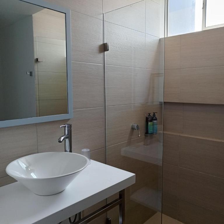 Wyndham Garden Cartagena - Habitación Estándar con cama extragrande - No fumadores - 11