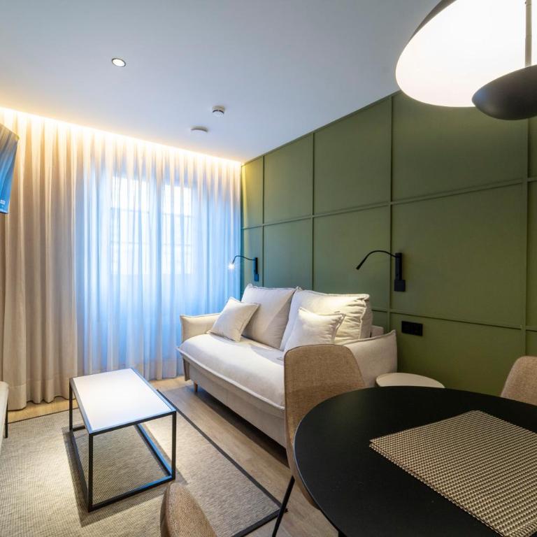 Heritage Suites Oviedo - Apartamento Deluxe - 20